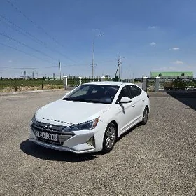 Hyundai Elantra 2019