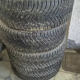 275 45 21
