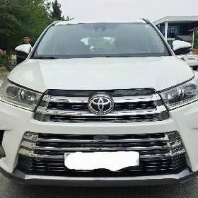 Toyota Highlander 2018