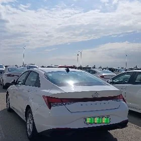Hyundai Elantra 2021