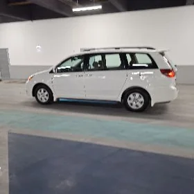 Toyota Sienna 2005