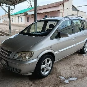 Opel Zafira 2004