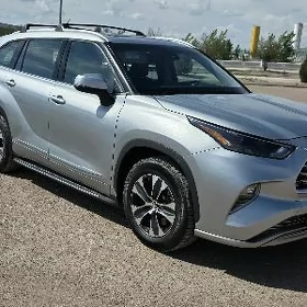 Toyota Highlander 2022