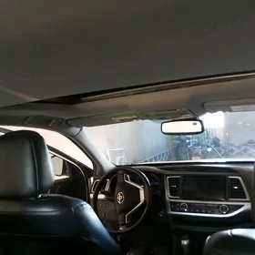 Toyota Highlander 2018