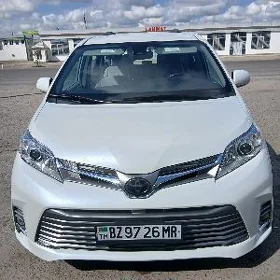 Toyota Sienna 2020