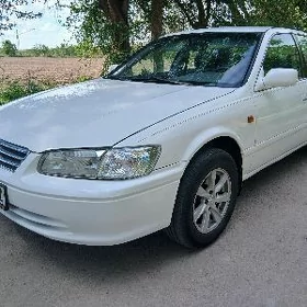 Toyota Camry 2000