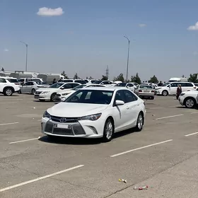 Toyota Camry 2015