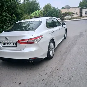 Toyota Camry 2020