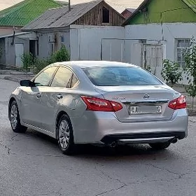 Nissan Altima 2017