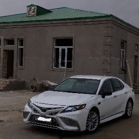 Toyota Camry 2022