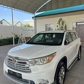 Toyota Highlander 2015