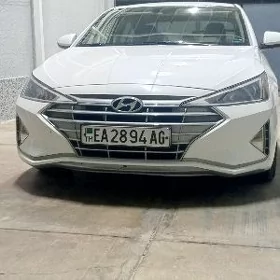 Hyundai Elantra 2020
