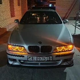 BMW E39 2003