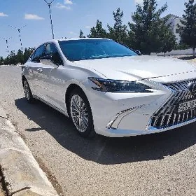 Lexus ES 350 2022