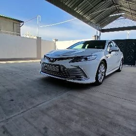 Toyota Camry 2022