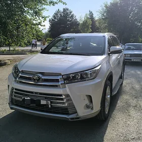 Toyota Highlander 2017