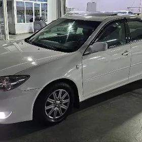 Toyota Camry 2004