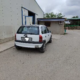 Opel Vita 2000