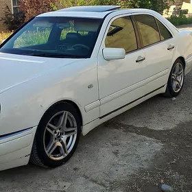 Mercedes-Benz 230E 1996