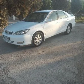 Toyota Camry 2004