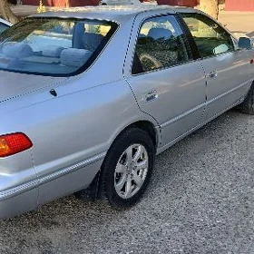 Toyota Camry 2001