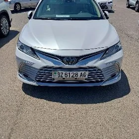 Toyota Camry 2020