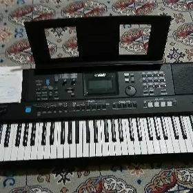 Yamaha Psr-E473