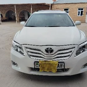Toyota Camry 2011