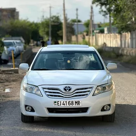 Toyota Camry 2011