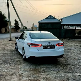 Toyota Camry 2022