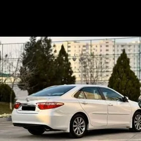 Toyota Camry 2016