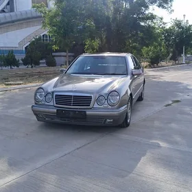 Mercedes-Benz E320 1999