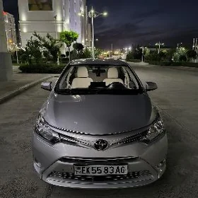 Toyota Yaris 2014