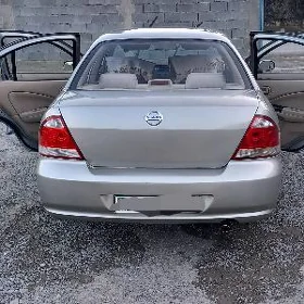 Nissan Sunny 2008
