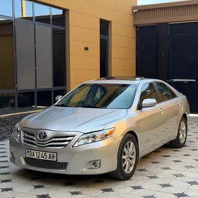 Toyota Camry 2010