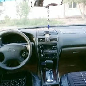 Infiniti I30 1999