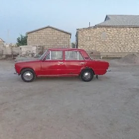 Lada 2104 1980