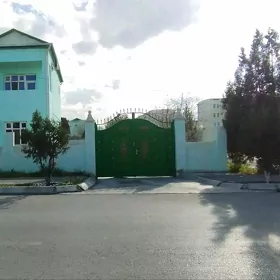 Двухэтажный коттедж от хозяина