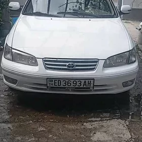 Toyota Camry 2001