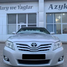 Toyota Camry 2010