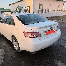 Toyota Camry 2010