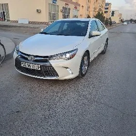 Toyota Camry 2016