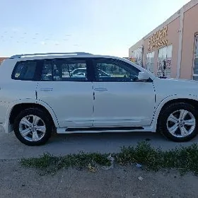 Toyota Highlander 2010