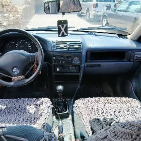 Opel Vita 1990