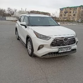 Toyota Highlander 2020