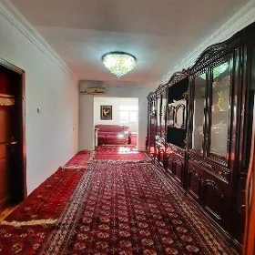 Бай базар 3нжи этаж 4комнат