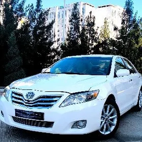 Toyota Camry 2011