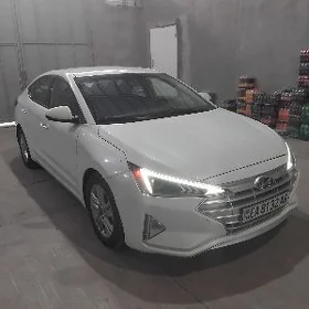 Hyundai Elantra 2020