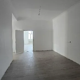 Элитка 2нжи этаж 3комнат 147м²