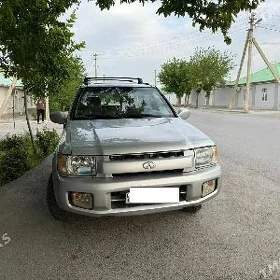 Nissan Pathfinder 2002